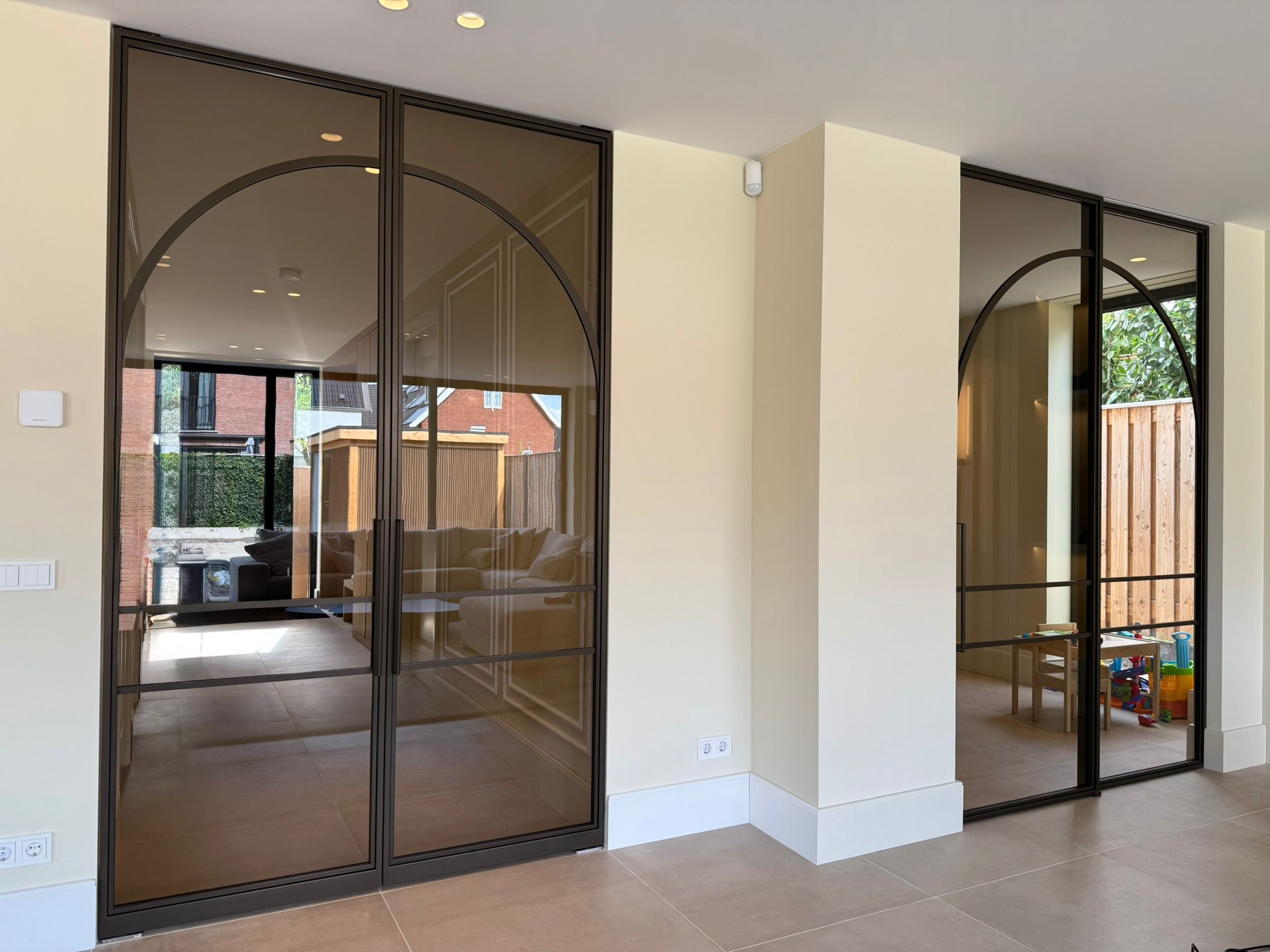 Boogvormige Glazen Deuren